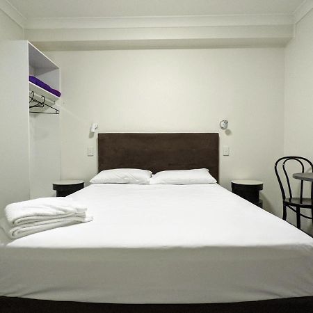 Arena Hotel  Chullora Buitenkant foto